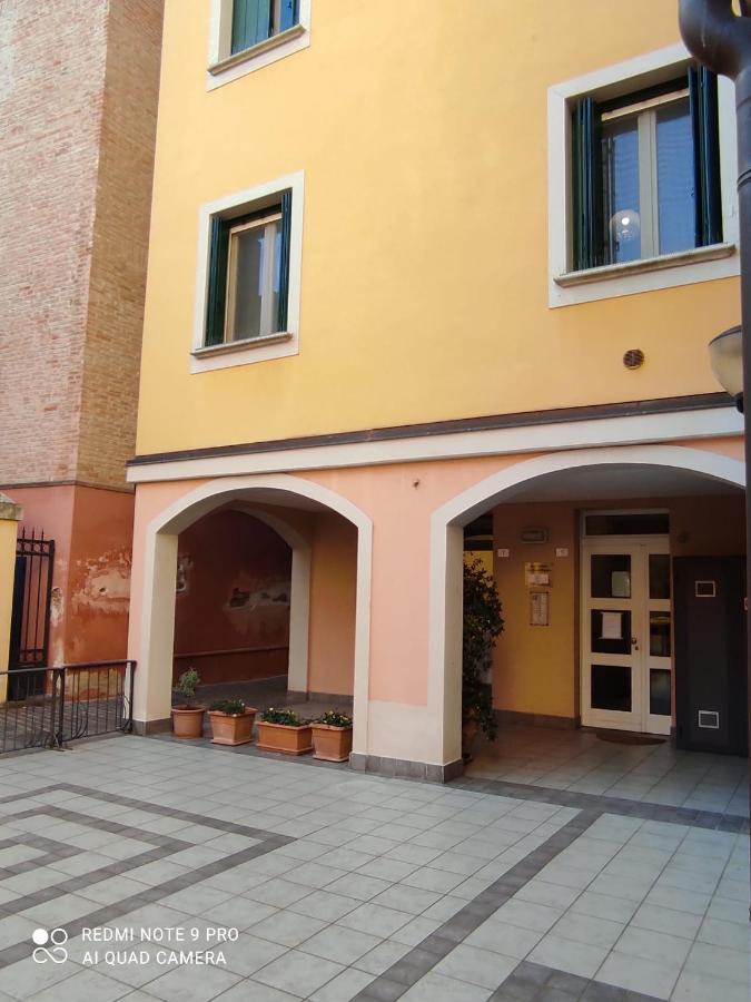 Appartamenti Centro Storico A Sant'Agata Bolognese Exterior foto